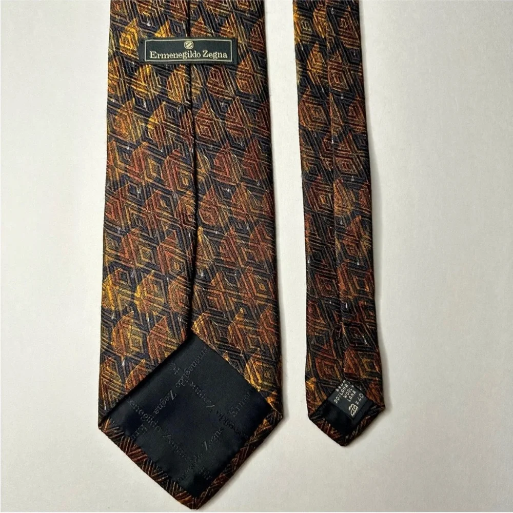 Silk & Wool ERMENEGILDO ZEGNA Heavy Organic Geometric Classic Tie, 4”
